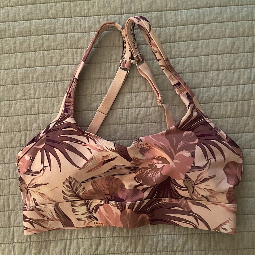 New Lorna Jane sports bra